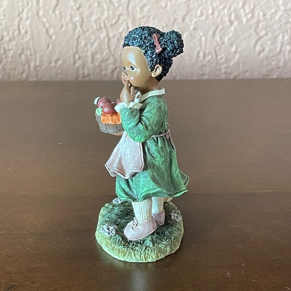 Pickin' Apples Girl and Boy Figurines, #11297-01 - Picture 13 of 13